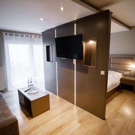 Main Appartments Frankfurt Airport Kelsterbach Esterno foto