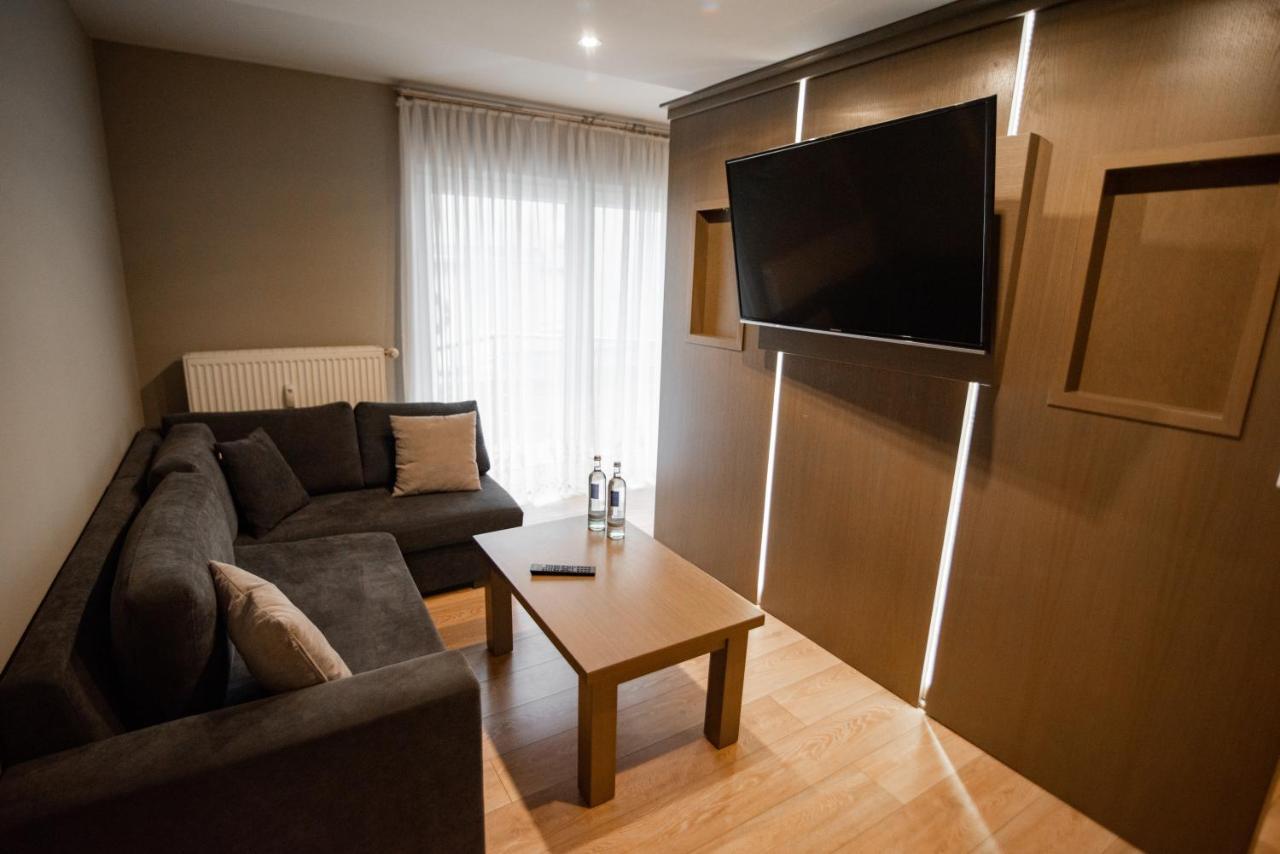 Main Appartments Frankfurt Airport Kelsterbach Esterno foto